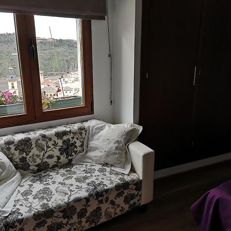 Apartamento Prana Junto Al Alcazar Toledo Bagian luar foto