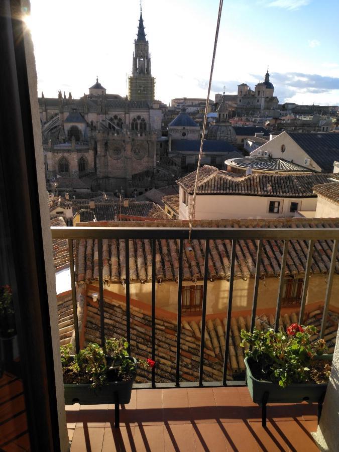 Apartamento Prana Junto Al Alcazar Toledo Bagian luar foto